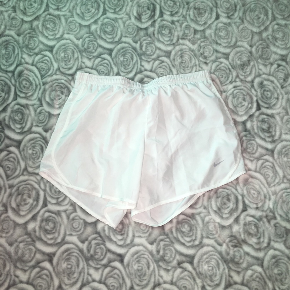 Girls XL/women’s small Nike Drifit shorts